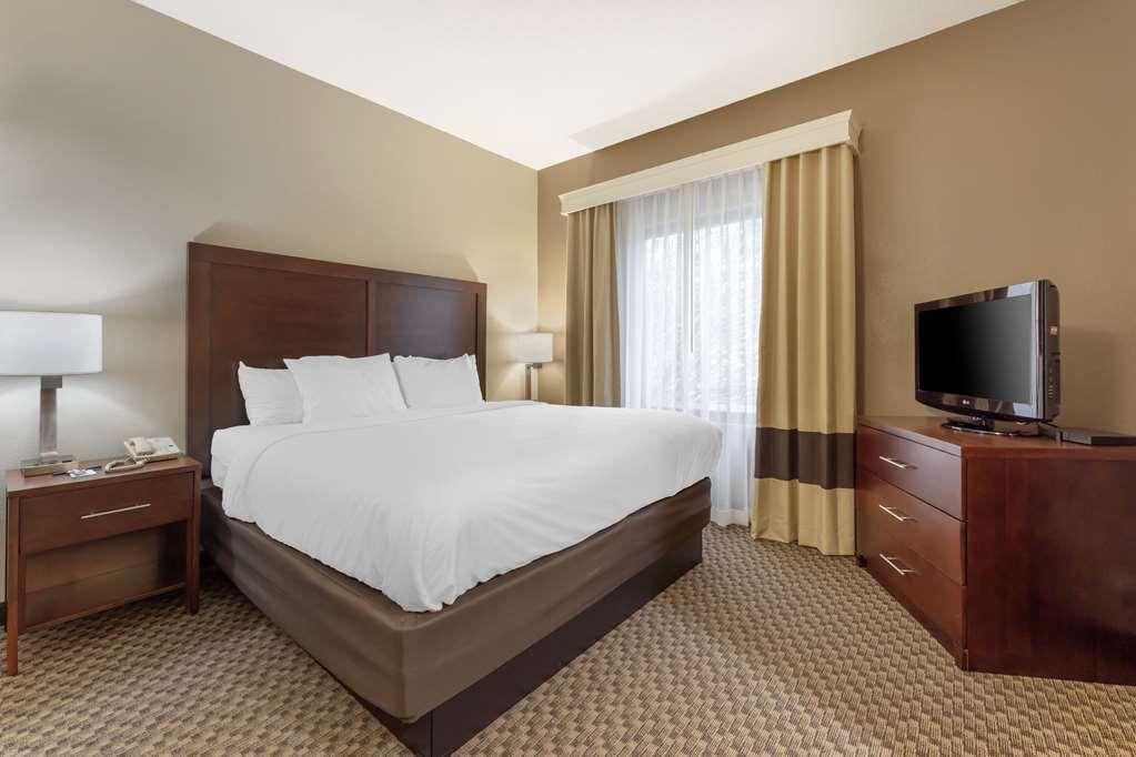 Comfort Inn & Suites Geistown Room photo