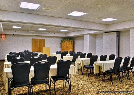 Comfort Inn & Suites Geistown Business photo
